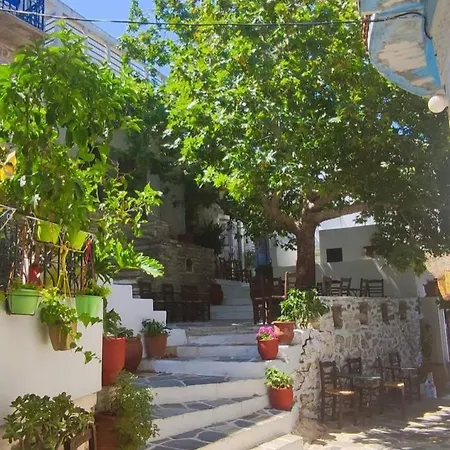 Holiday home Fasolas Square Studio: Old Market Charm
